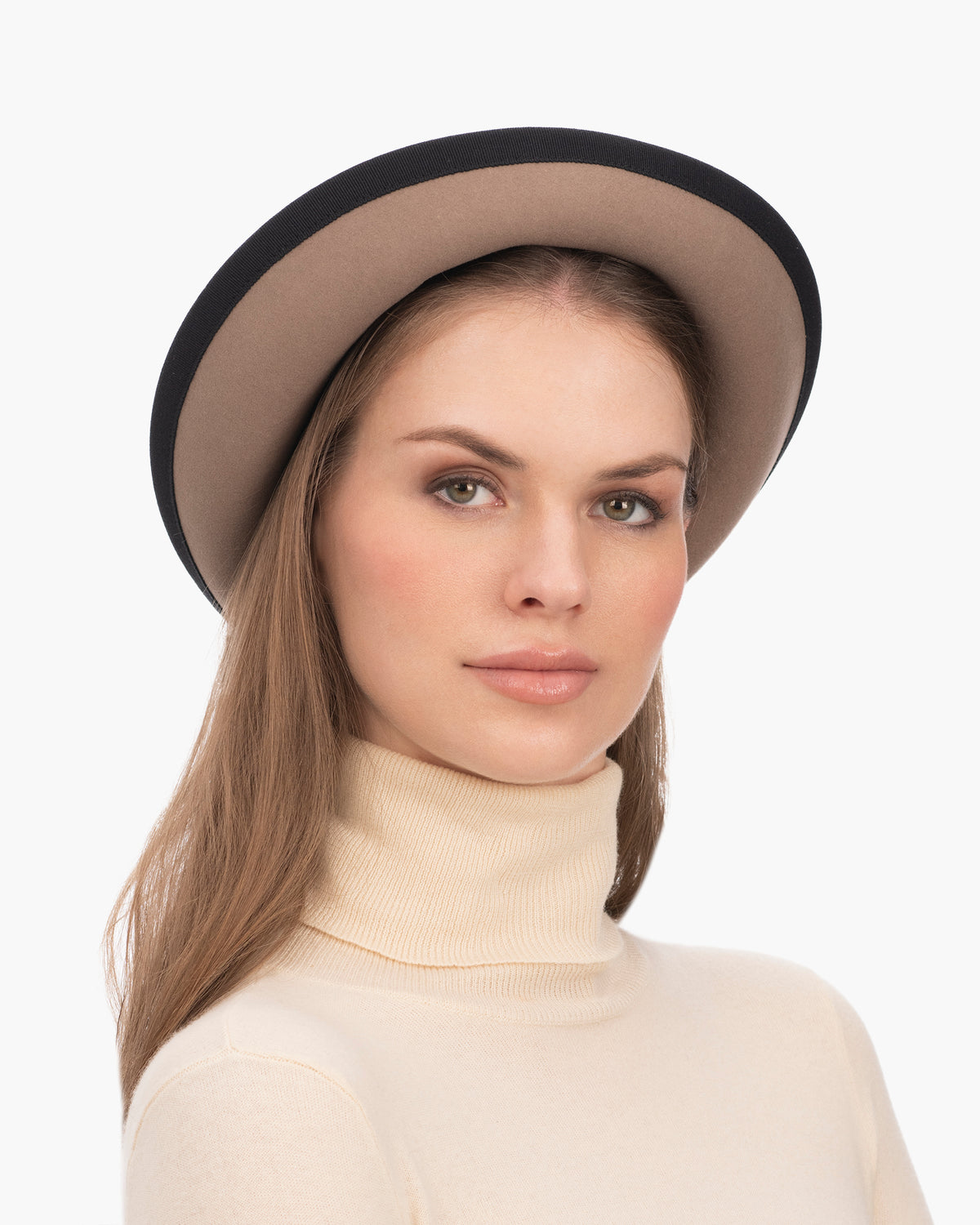 Lilly Taupe/Black Eric Javits