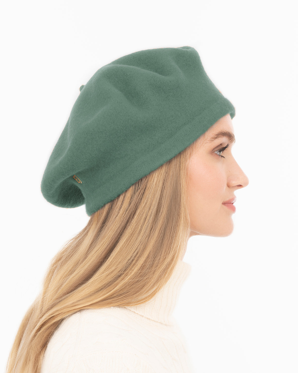 Tanya beret Basil Eric Javits