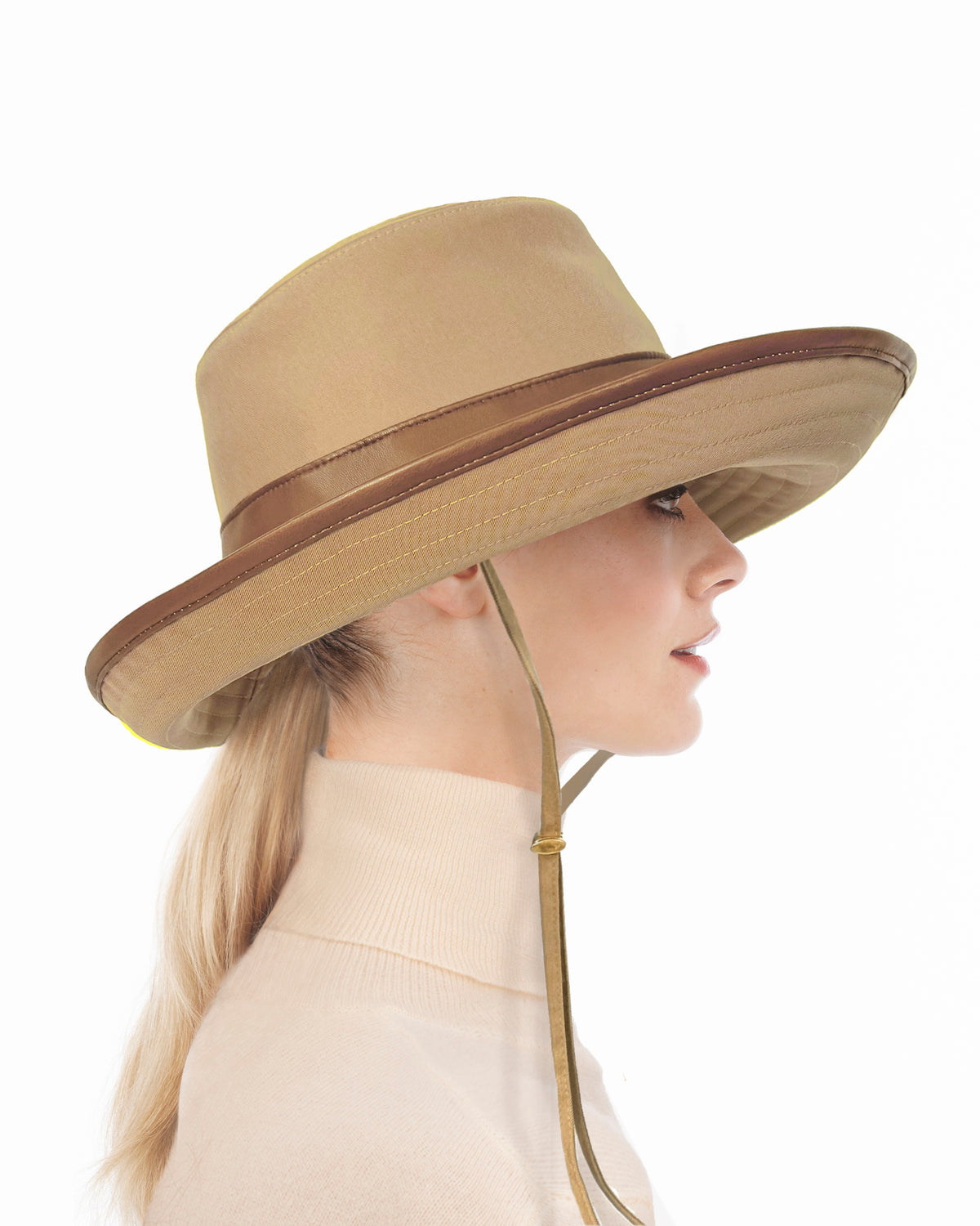 Petra Rain II Tan/Saddle Eric Javits