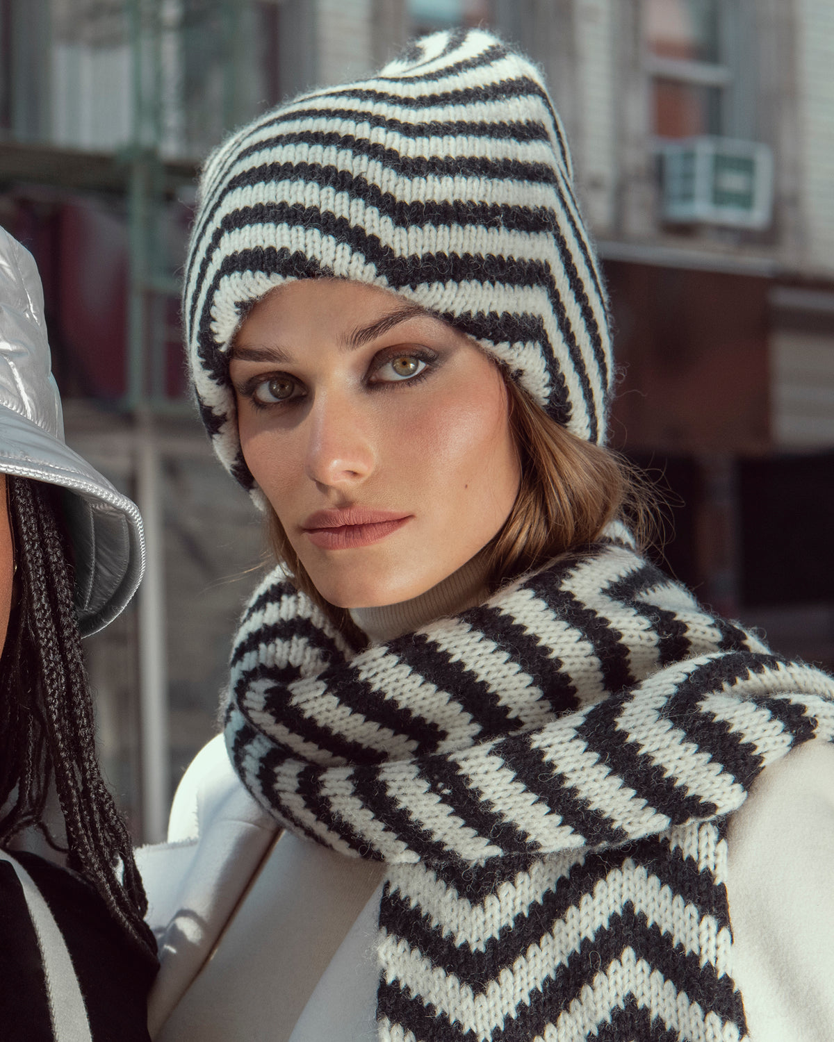 Chevron Beanie Black/Cream Eric Javits