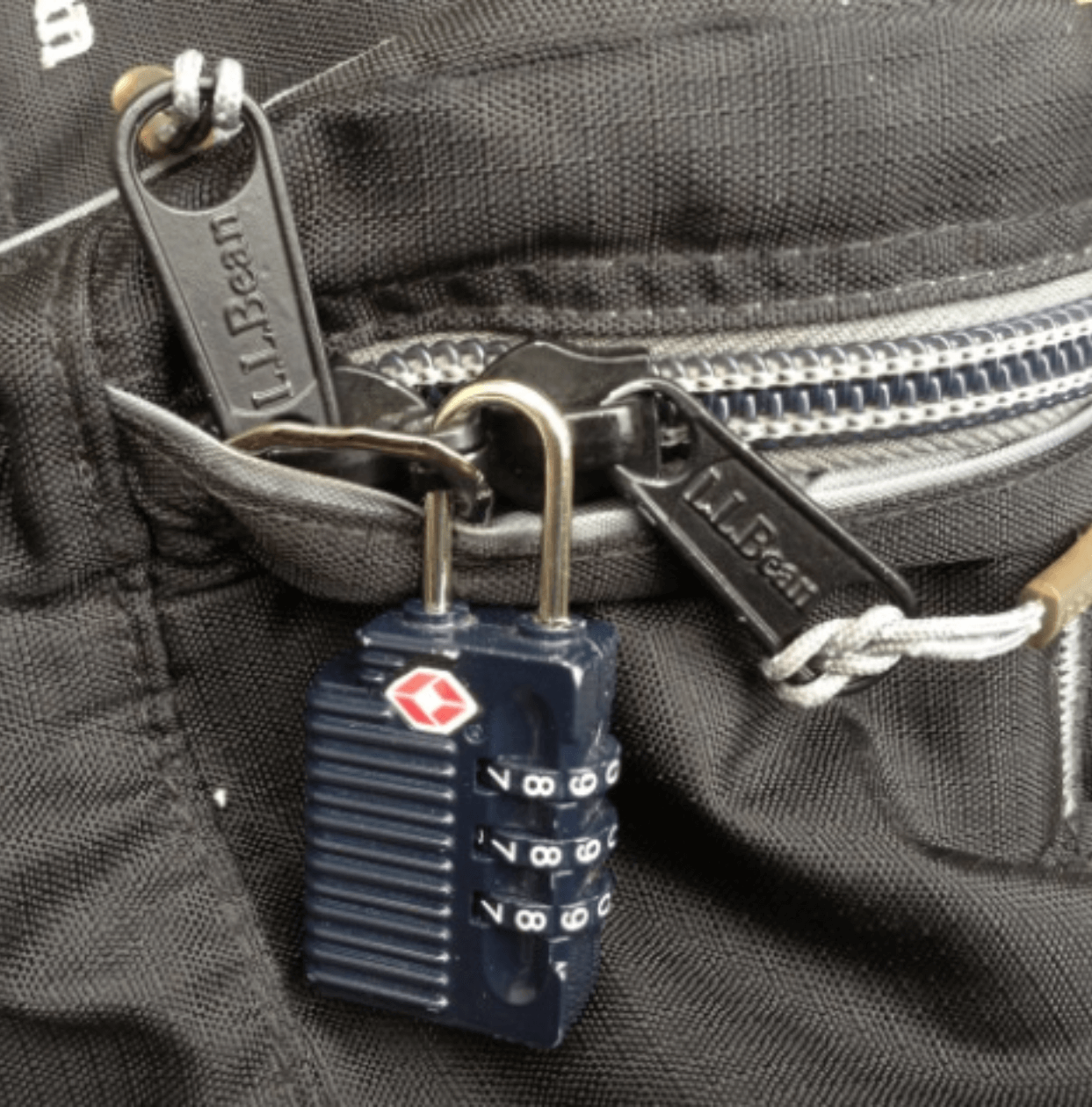 Lockable Zippers