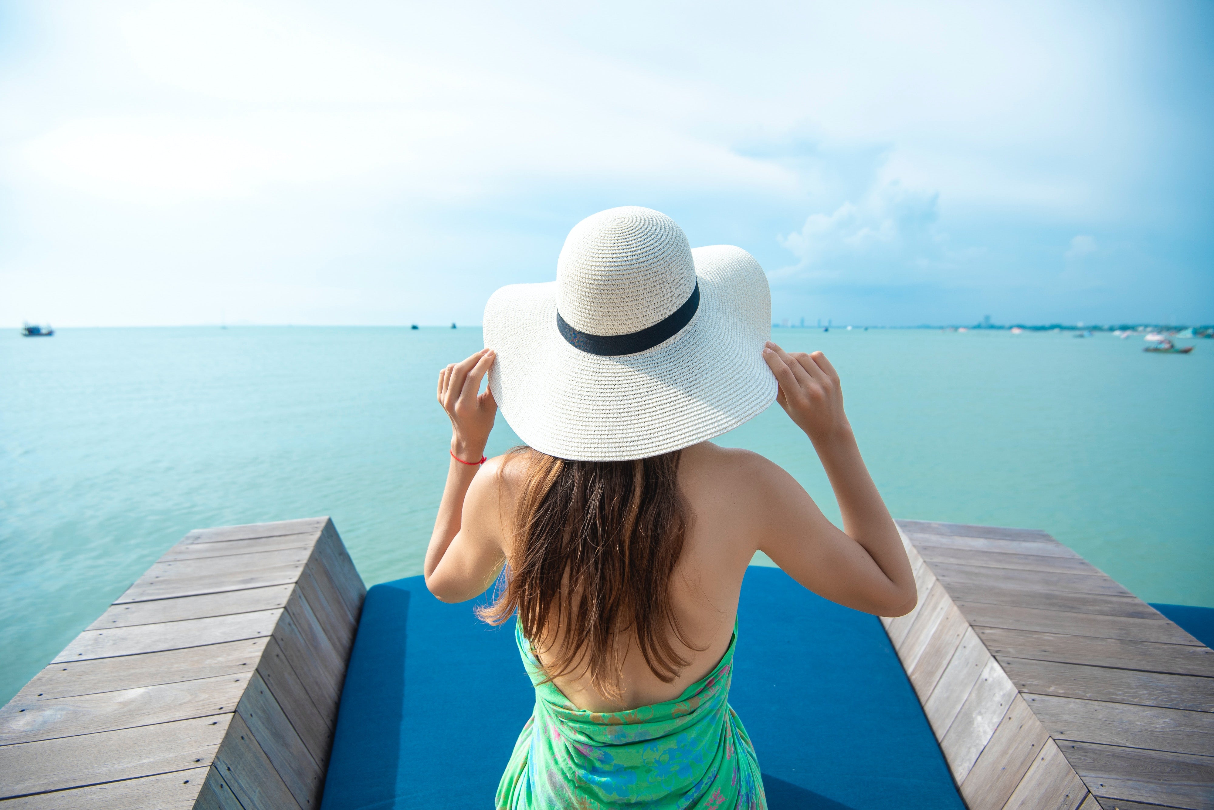 Visors Chic and SPF Savvy Sun Hats and Visors for Your Sun Soaked Getaways