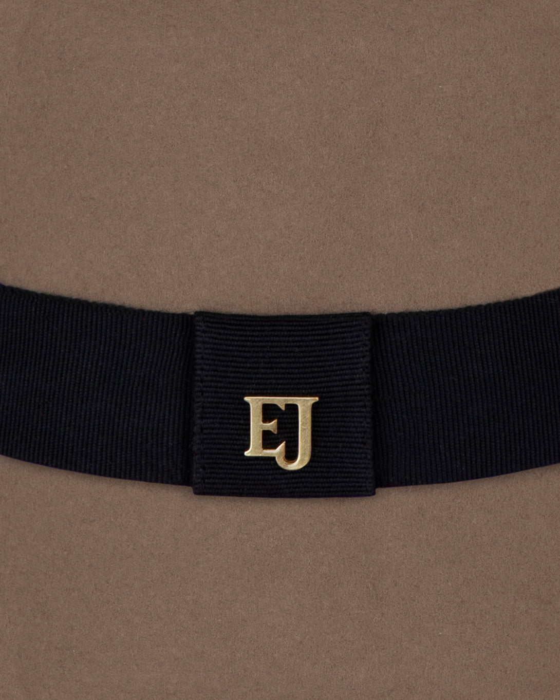 Lilly Taupe/Black Eric Javits