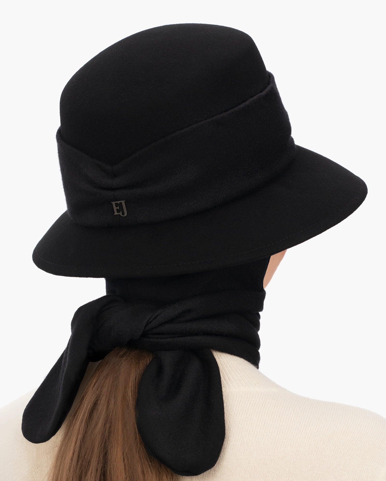 Scarf Agatha I Cloche with Attached Merino Scarf | Eric Javits