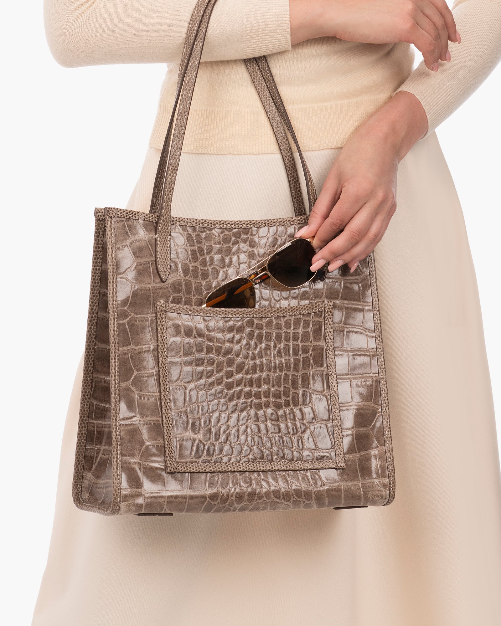 Baxter Tote I Mid-Size Leather Shopper | Eric Javits