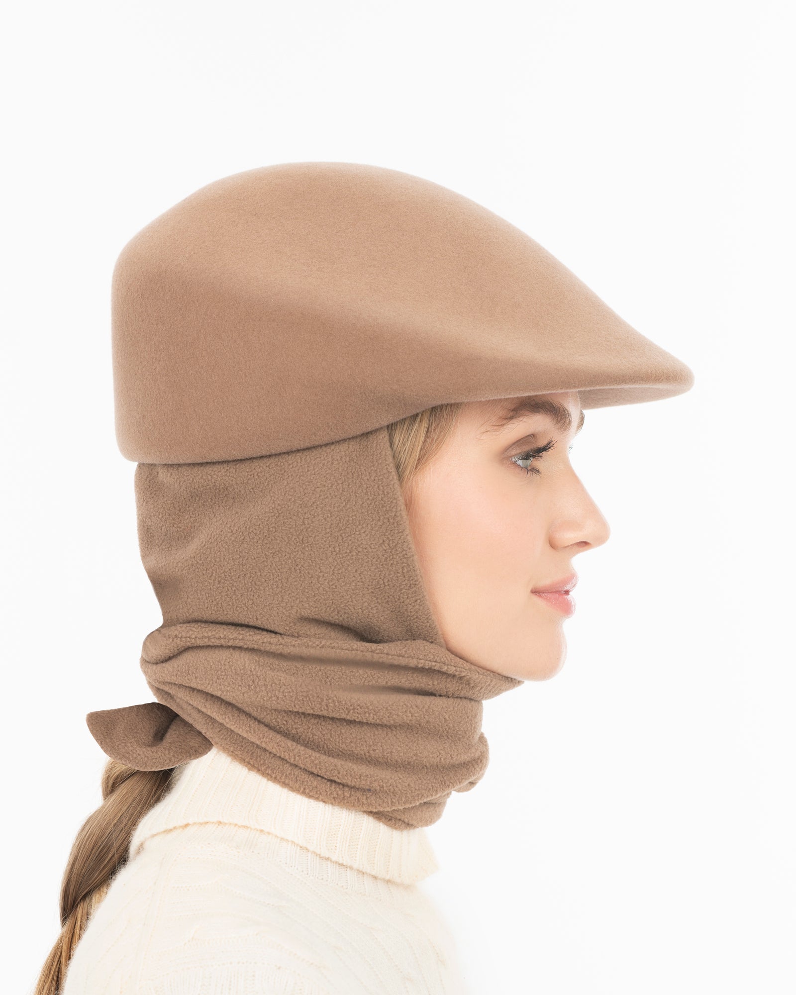 Duckie with Scarf Camel Eric Javits