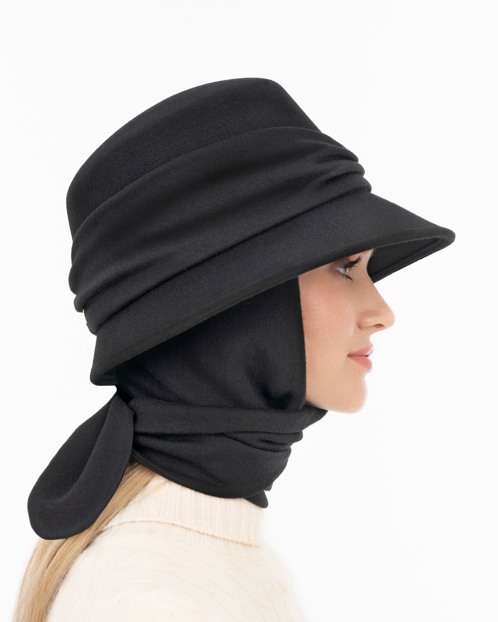 Scarf Agatha I Cloche with Attached Merino Scarf | Eric Javits