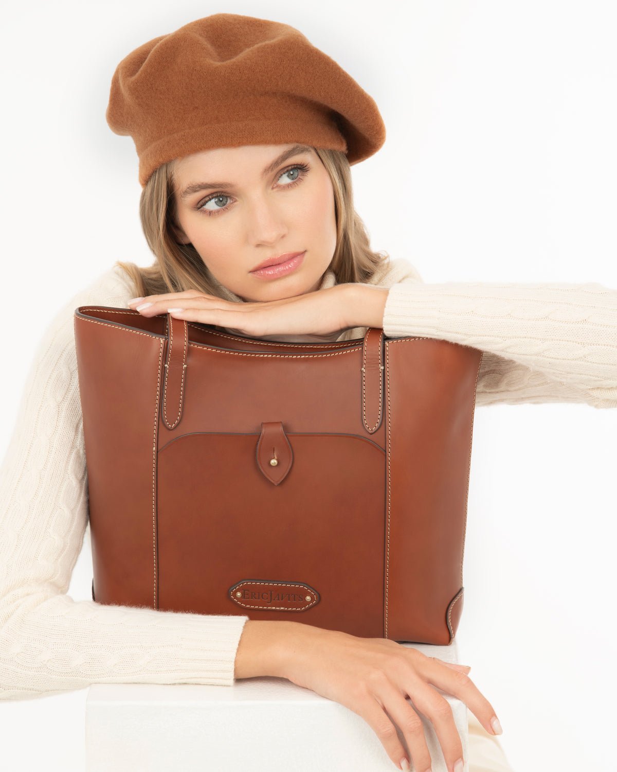 Tanya beret Rust Eric Javits