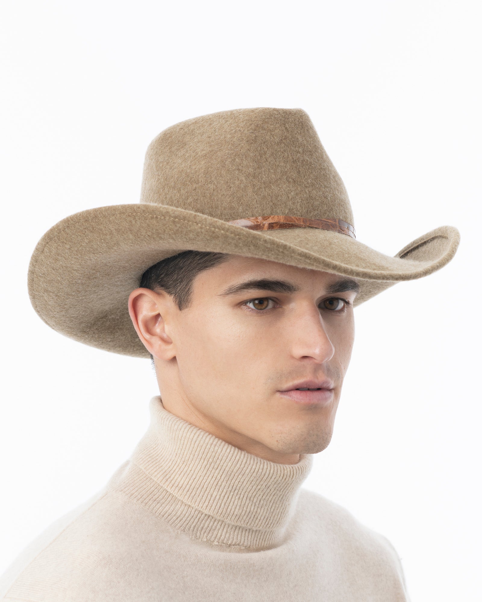 Mr Wool Western Camel