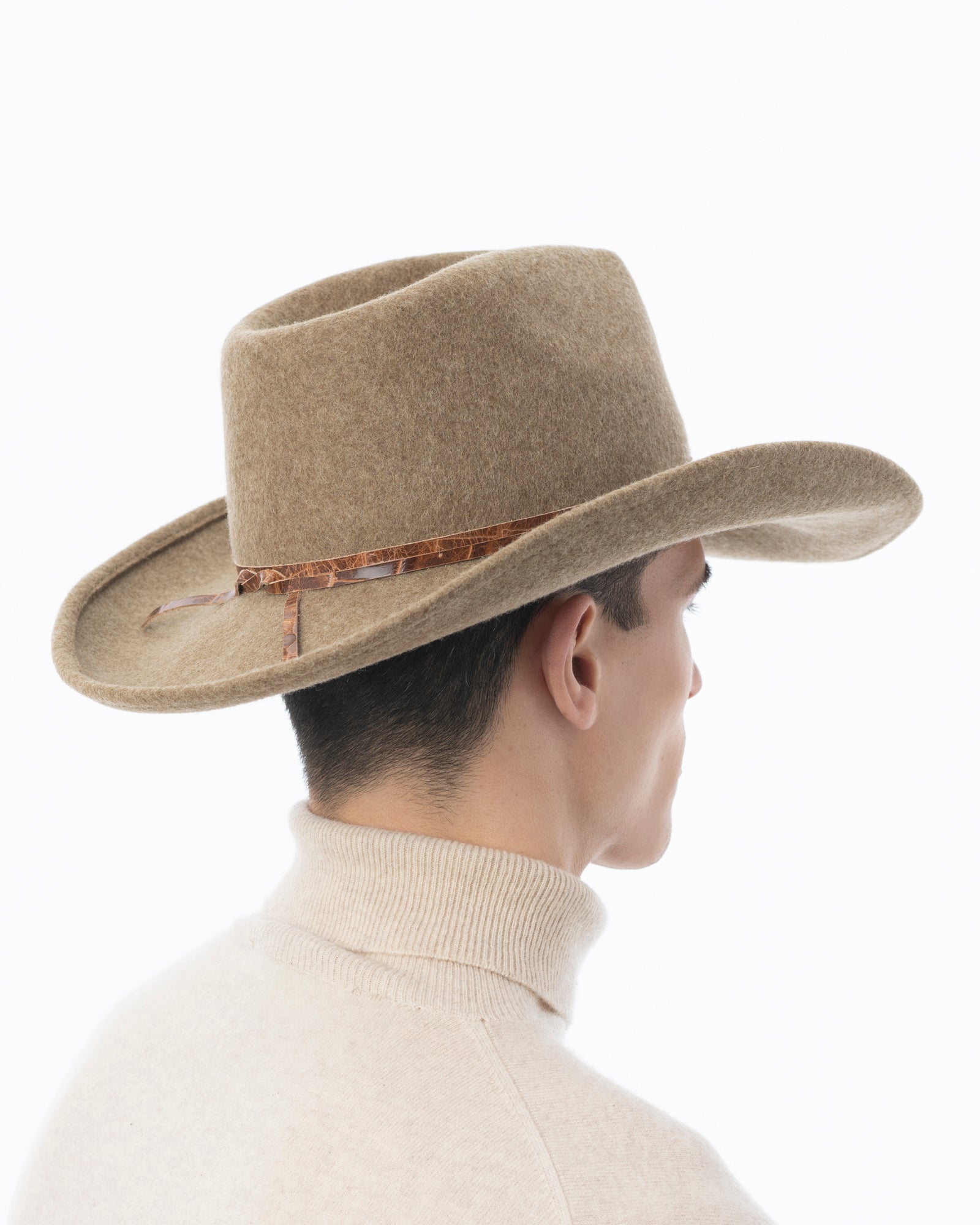 Mr Wool Western Camel