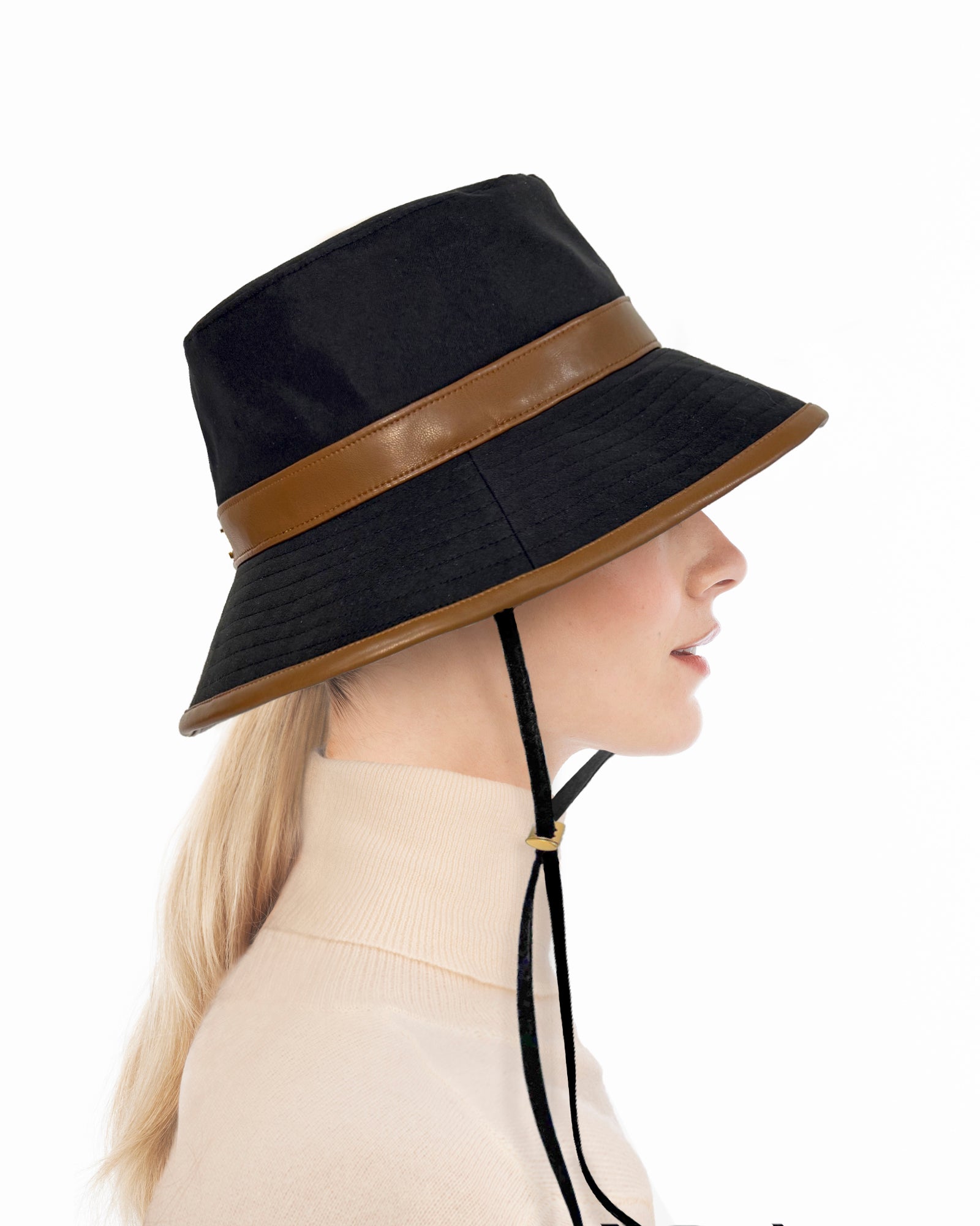 Petra Rain Bucket Black/Saddle Eric Javits