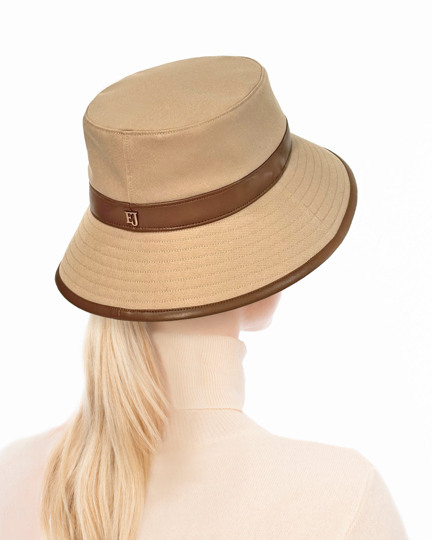 Petra Rain Bucket Tan/Saddle Eric Javits