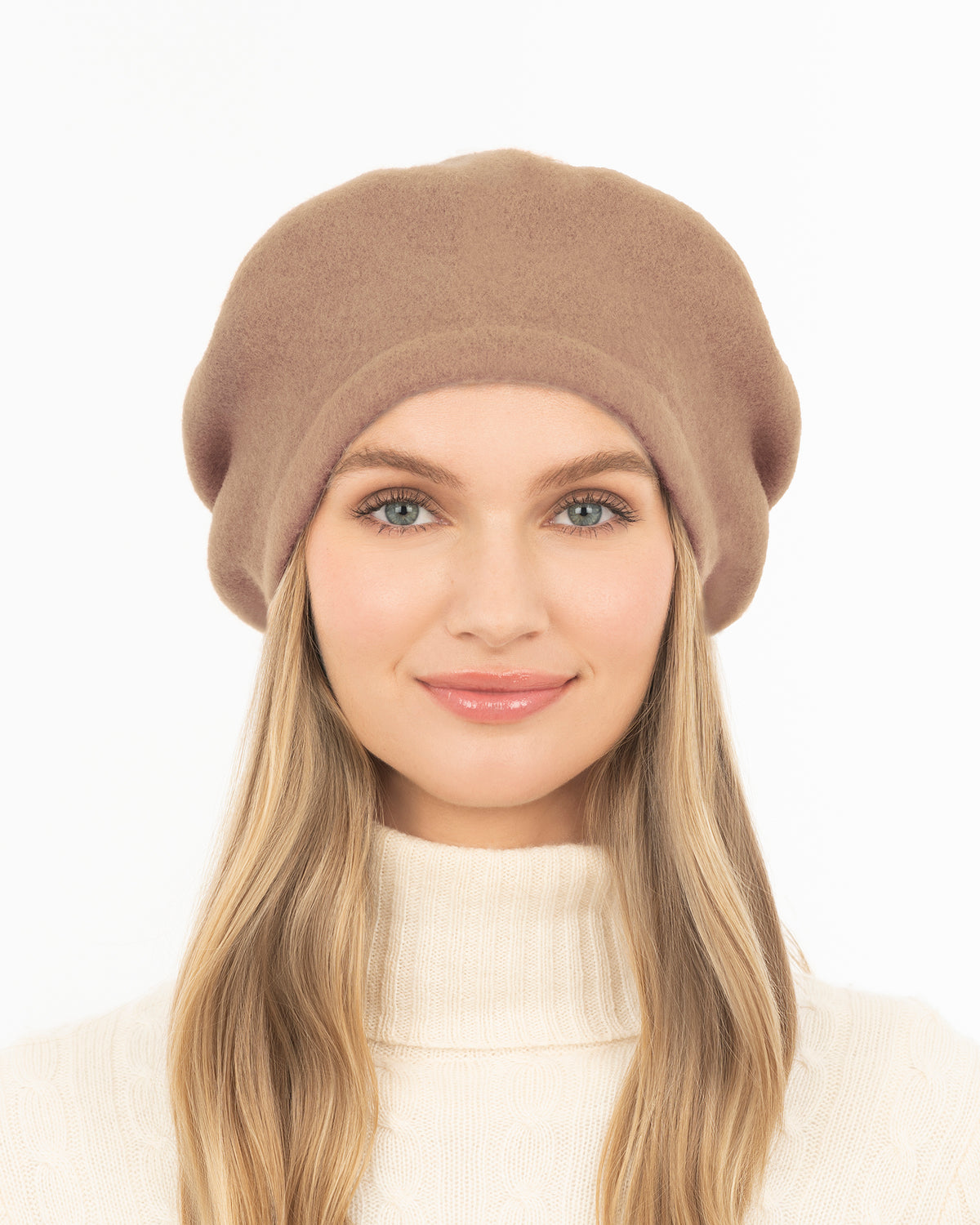 Tanya beret Camel Eric Javits