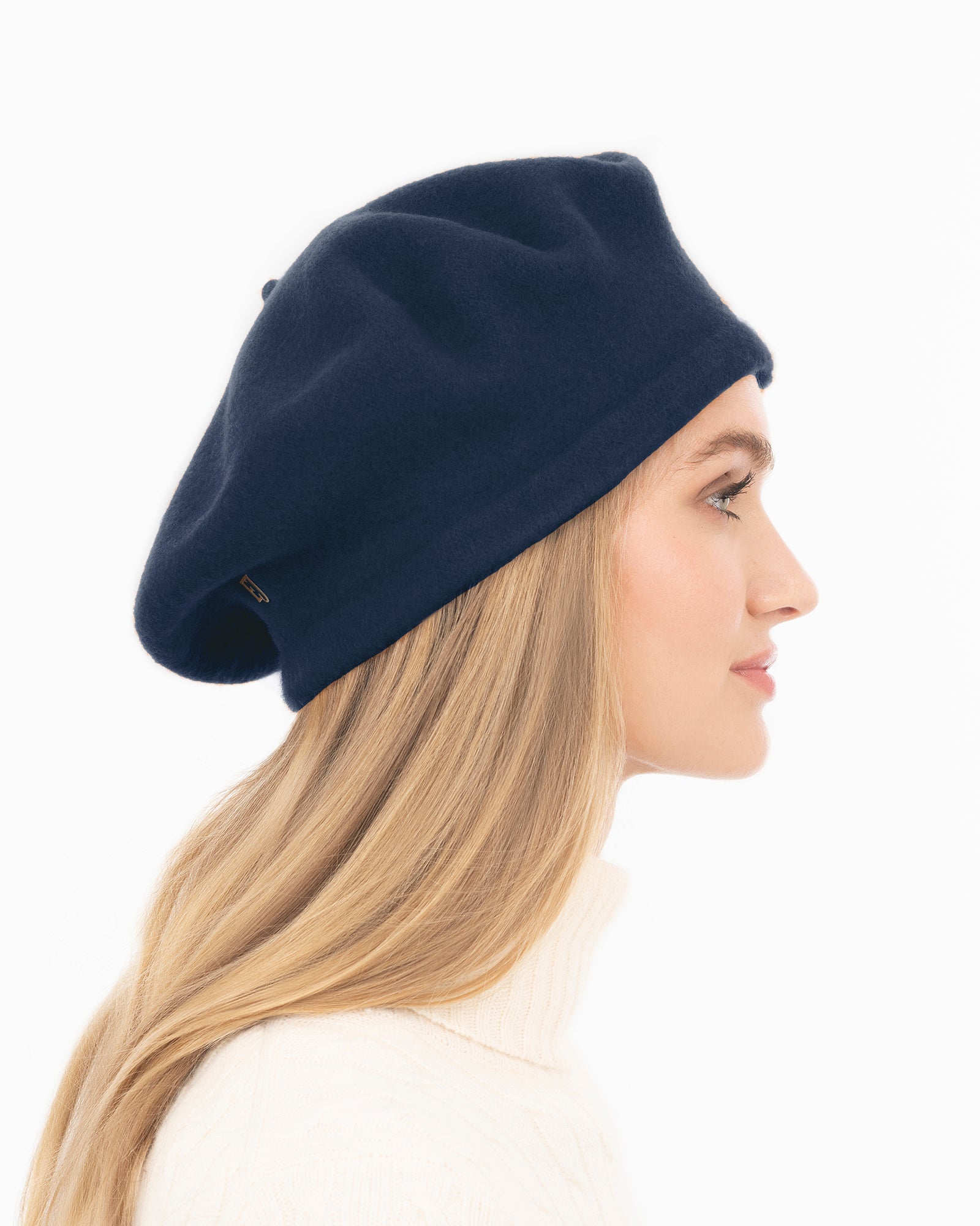 Tanya beret Navy Eric Javits