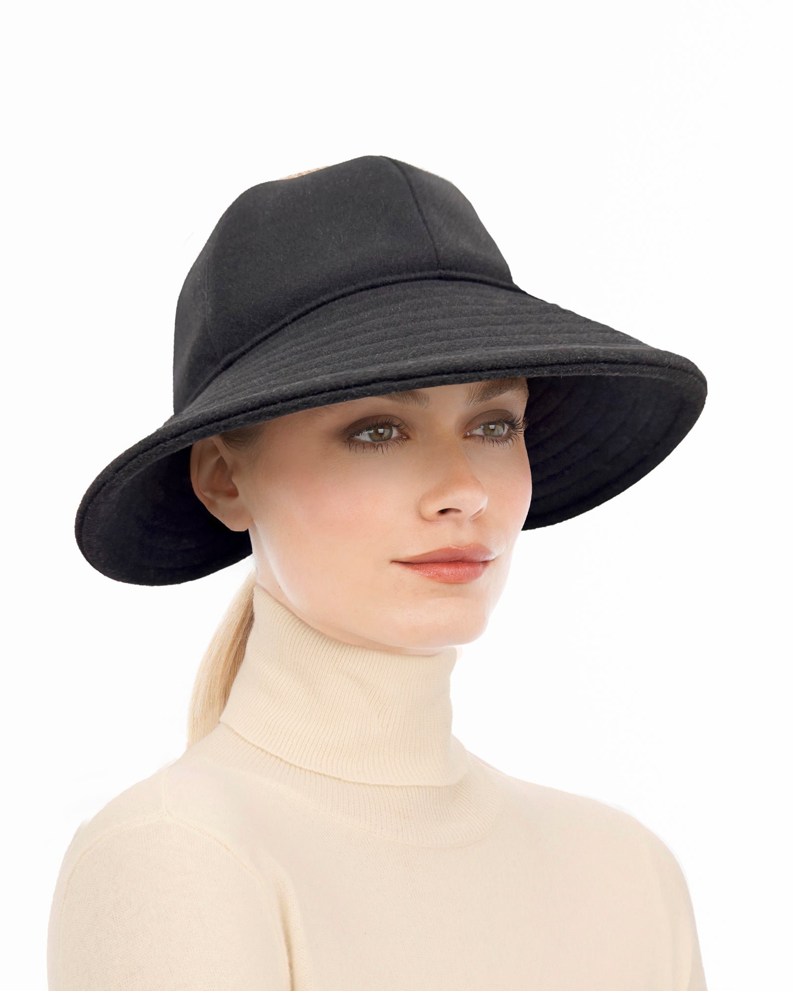 Callie D'Hiver Black Eric Javits