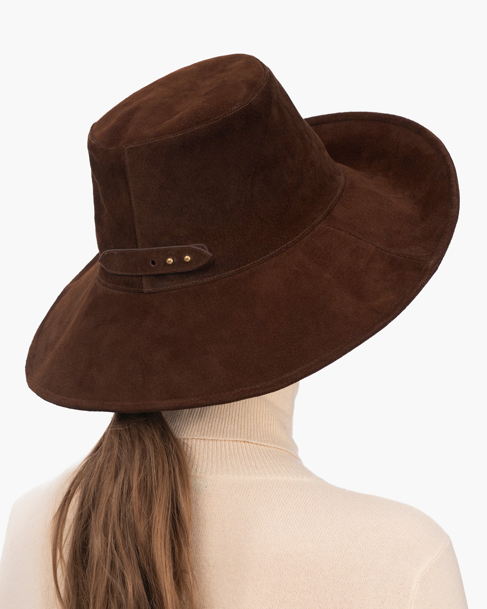 Anette Suede Bucket Hat