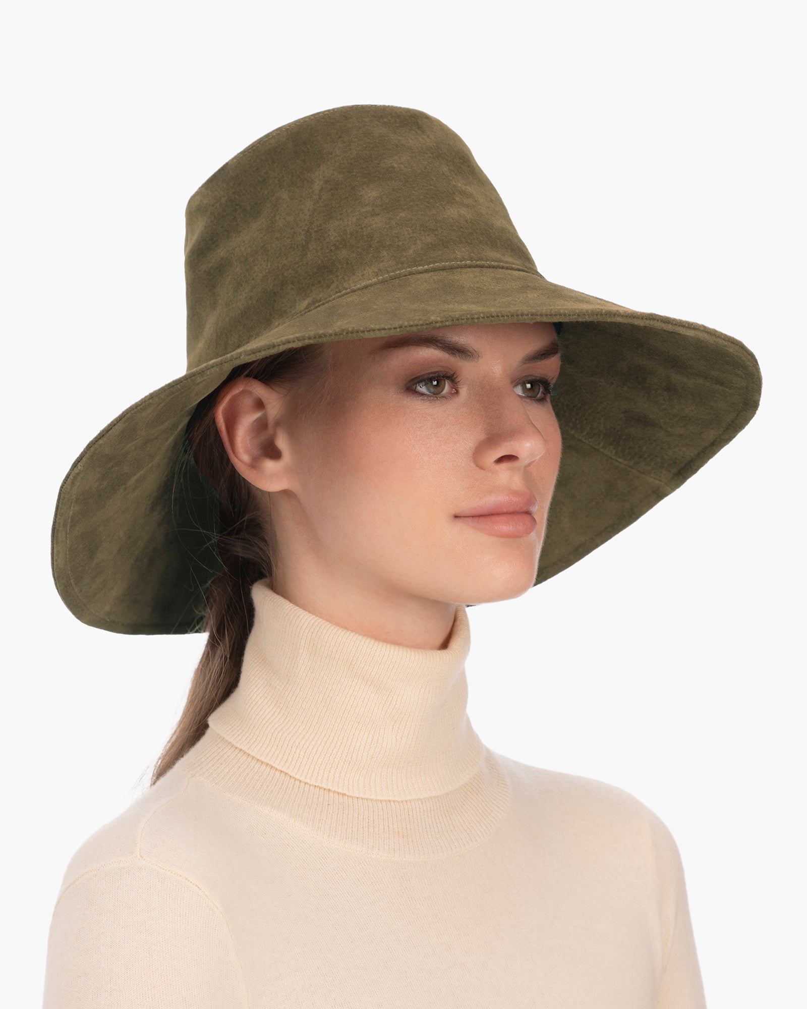 Anette Suede Bucket Hat