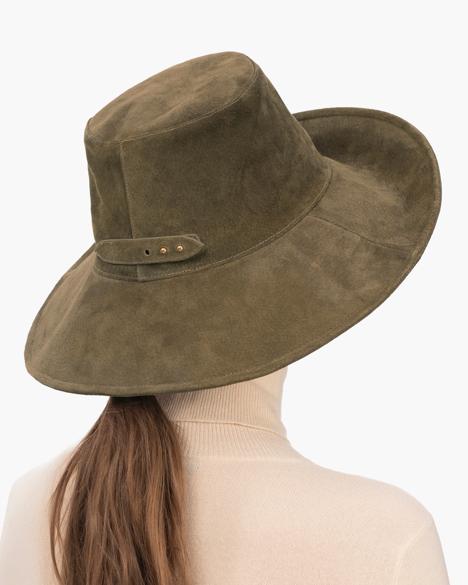 Anette Suede Bucket Hat