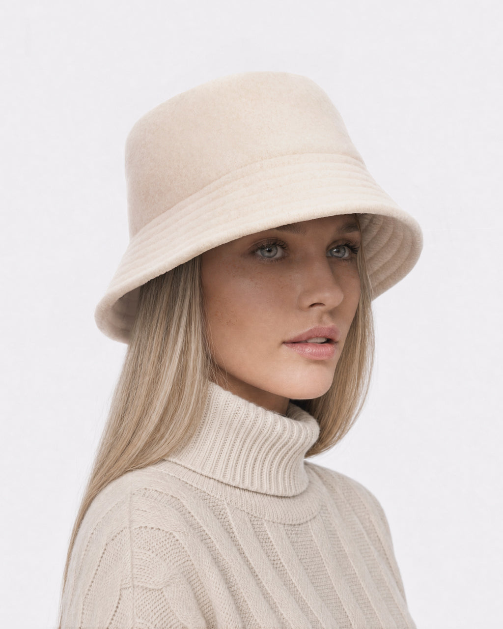 Wool Bucket Soft Cream Eric Javits