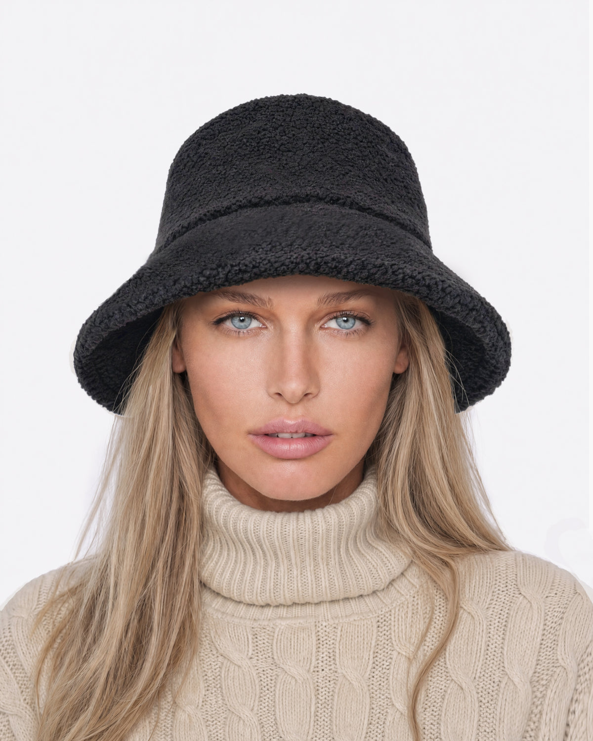 LAMB BUCKET Black ERIC JAVITS