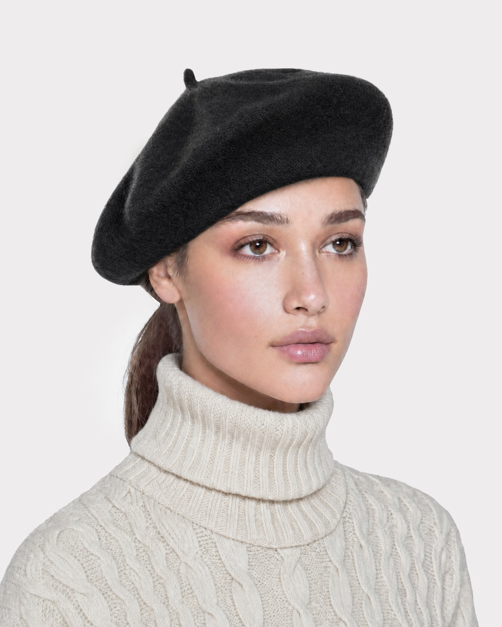 Tanya beret Black Eric Javits