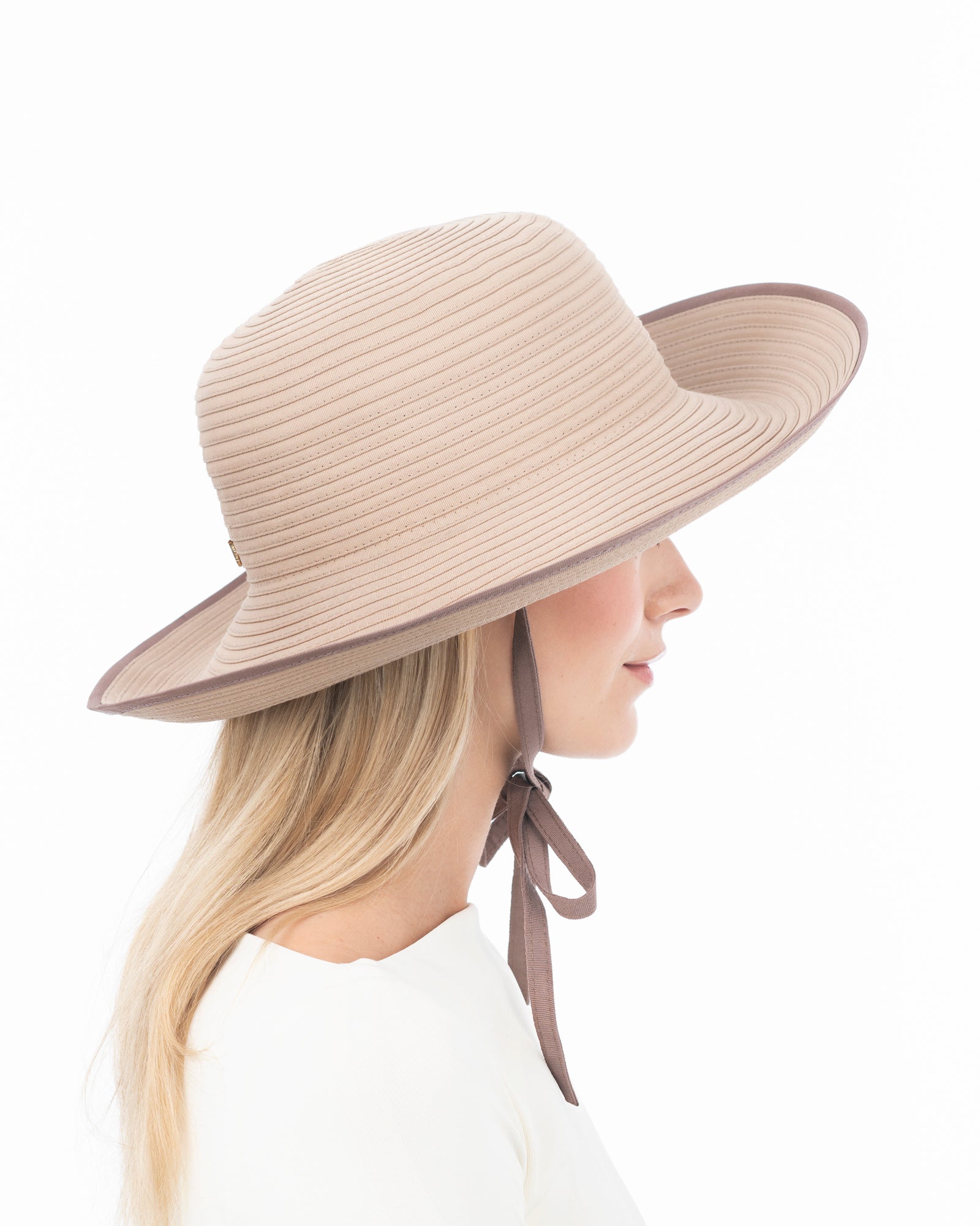 Ribbon Skimmer Taupe Mix Eric Javits