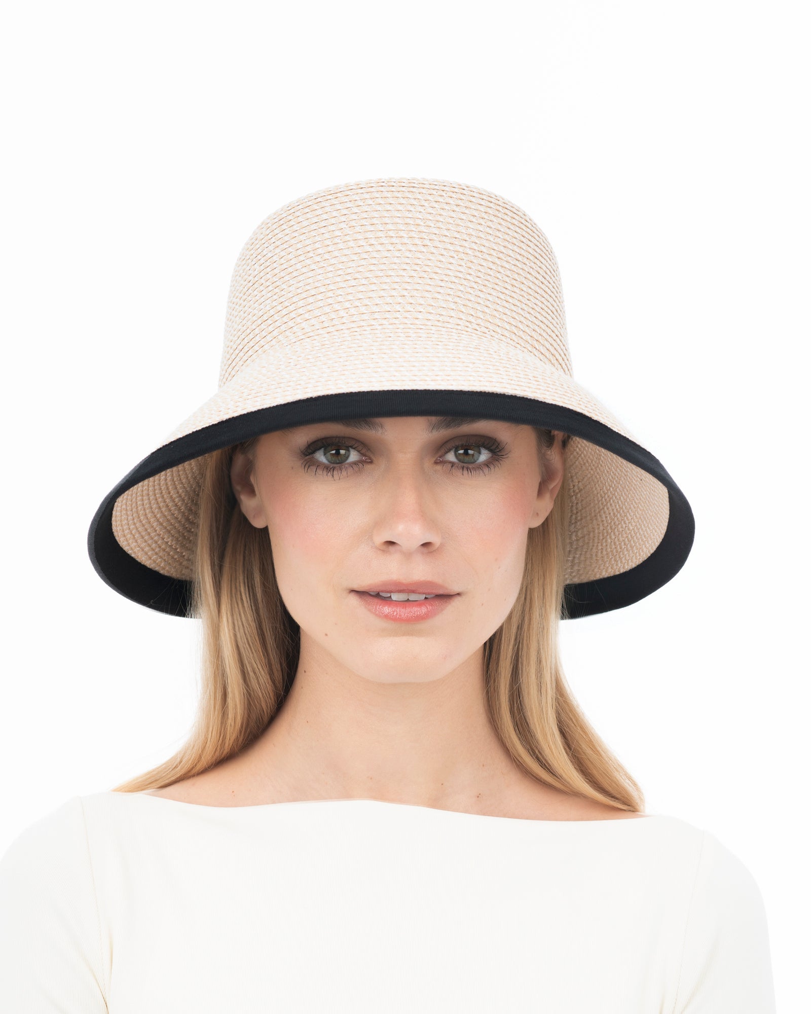 Dovima Cream/Black Eric Javits