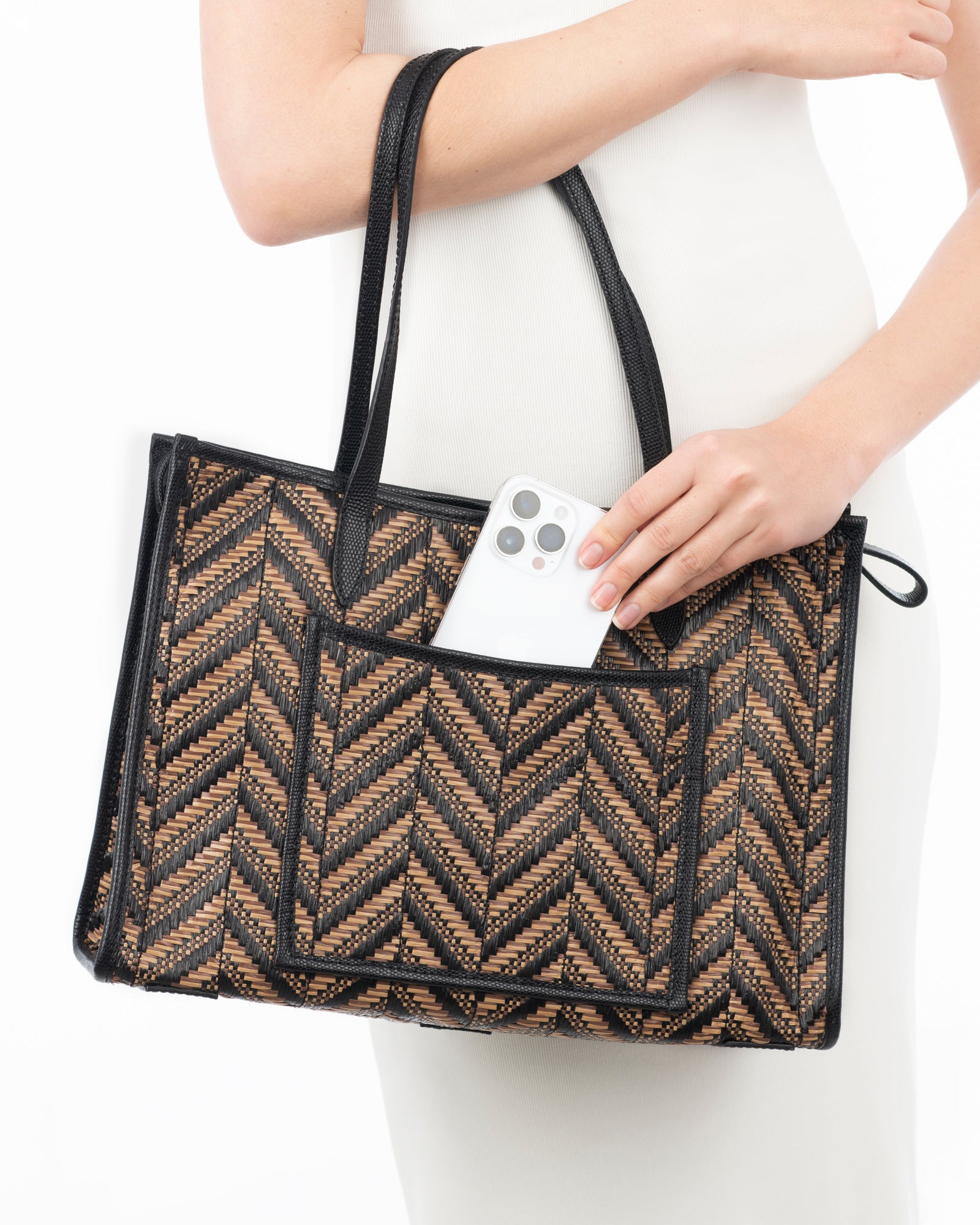 Palmoway Tote Bag I Raffia with Leather Trim | Eric Javits