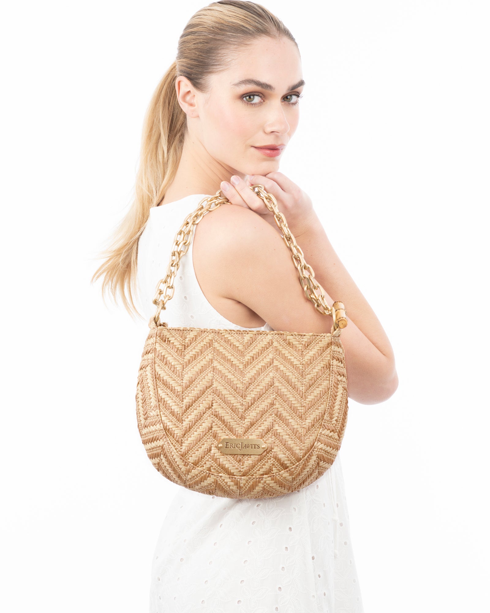 No.13マクラメෆハートෆバッグhangingෆෆ Chain Pouch Raffia | Eric Javits