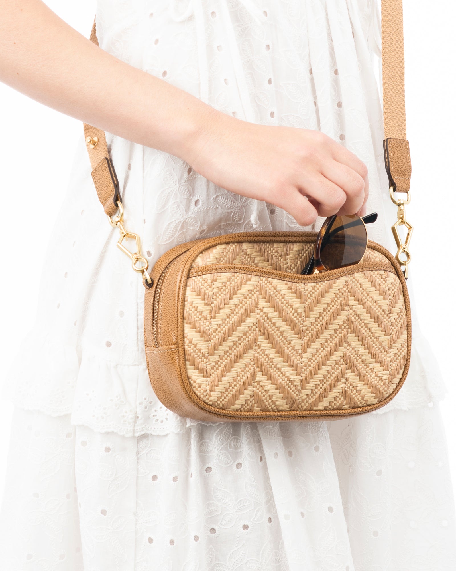 Lil Tog Pouch I Raffia Handbag for Day-to-Night | Eric Javits