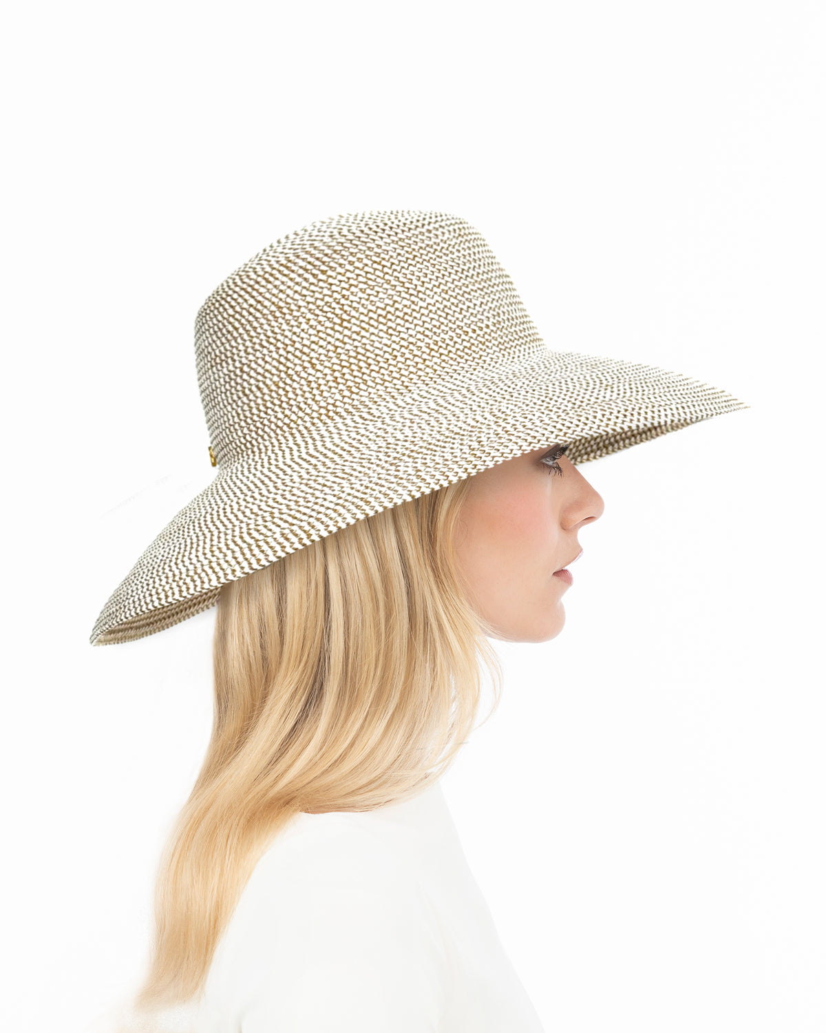 Hampton White Speckle Eric Javits