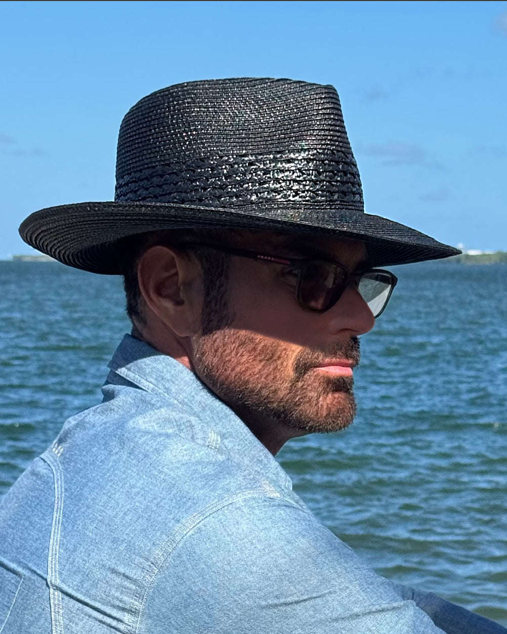 Mr Sq Bayou Black Eric Javits