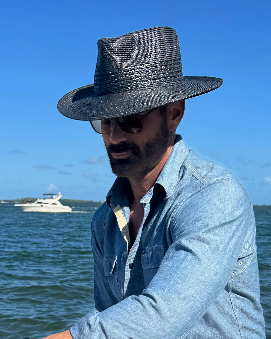 Mr Sq Bayou Black Eric Javits