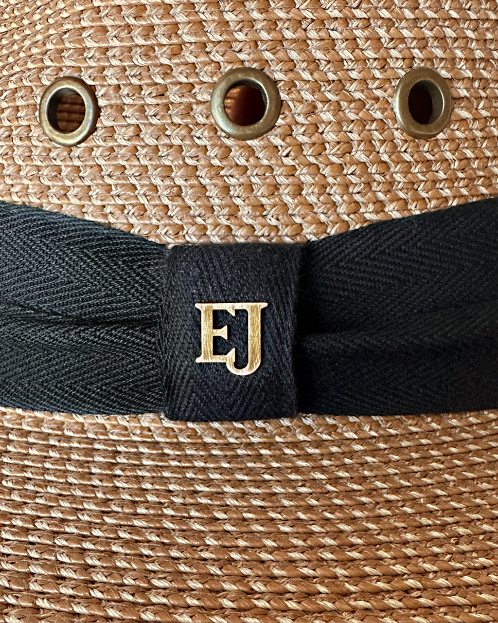 Rock Natural/Black  Eric Javits