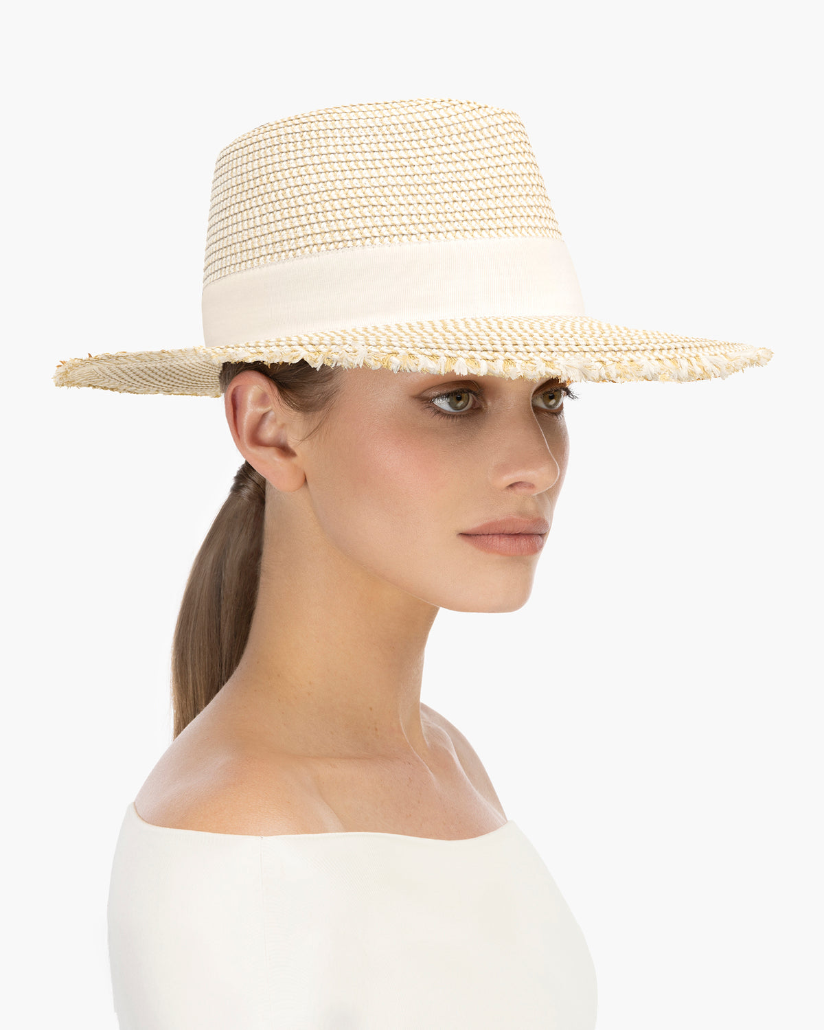 Fringe Pinch White Mix Eric Javits