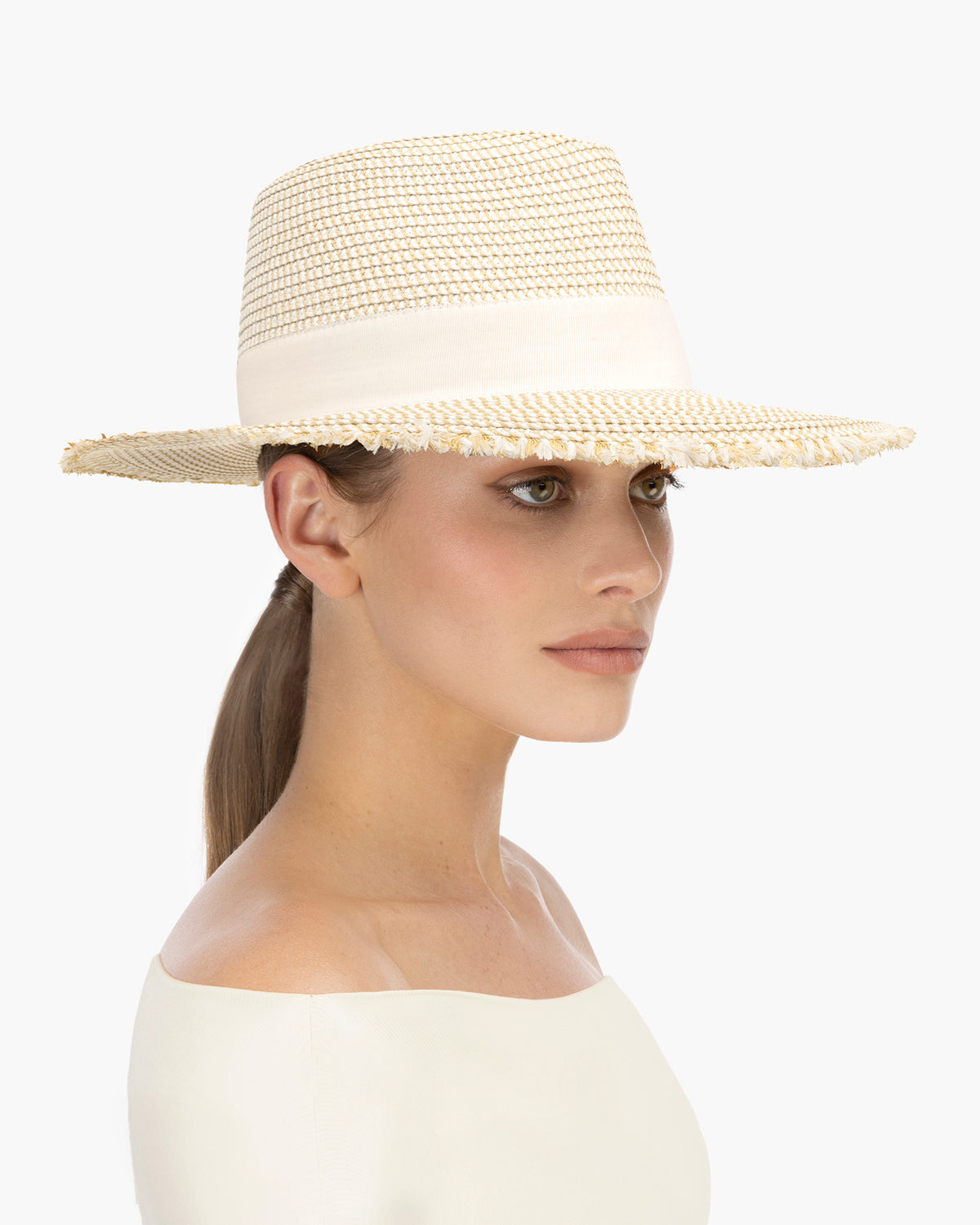 Fringe Pinch White Mix Eric Javits