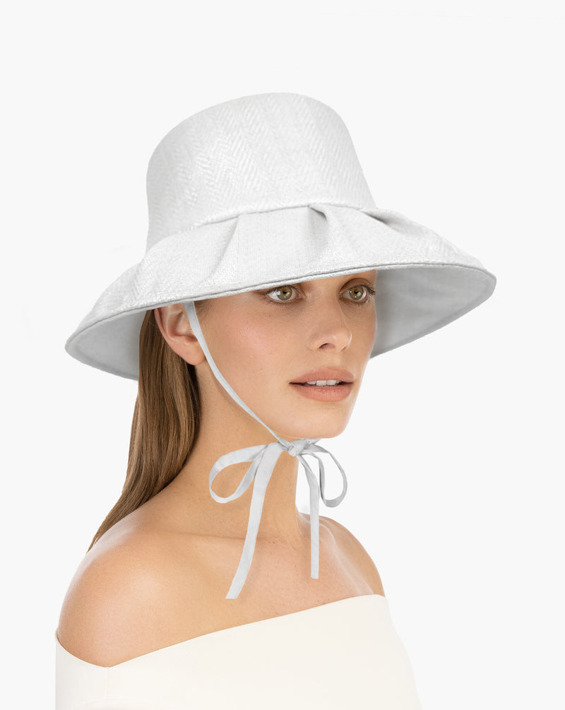 Sabrina Bucket White Eric Javits