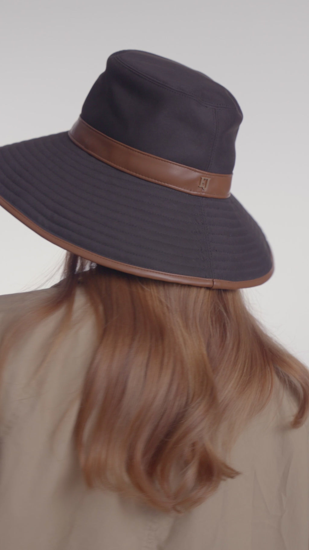 Petra Rain Bucket Black/Saddle Eric Javits