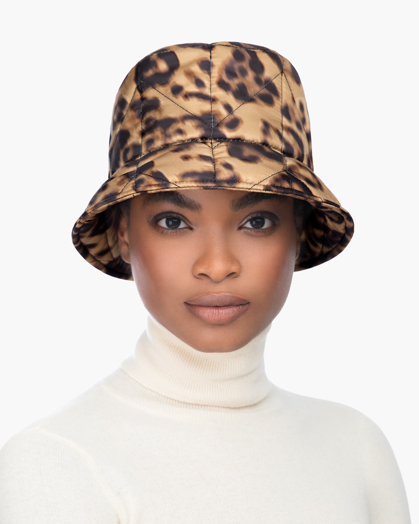 Chevra Bucket Jaguar Eric Javits