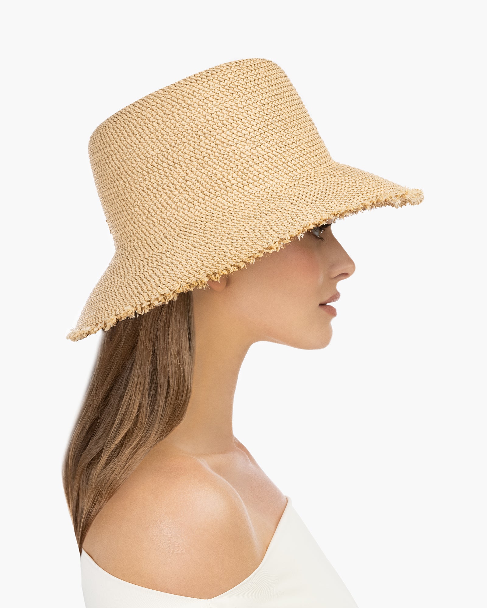 SS22_13296_SQ_BUCKET_PEANUT_PR