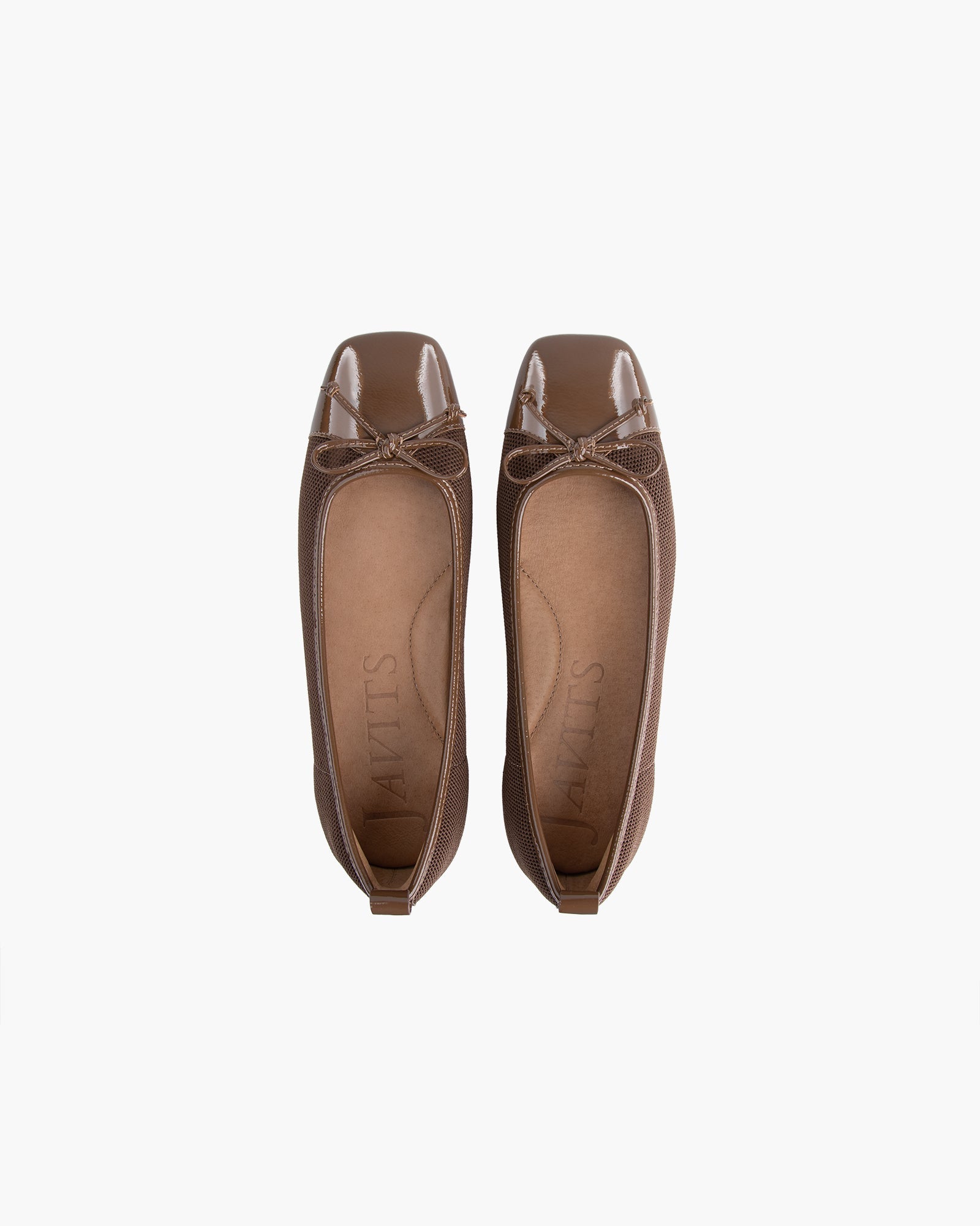 LサイズのTea Party Shoes(ブラウン) Parris Cafe | Women's Flat Summer Shoes | Eric Javits